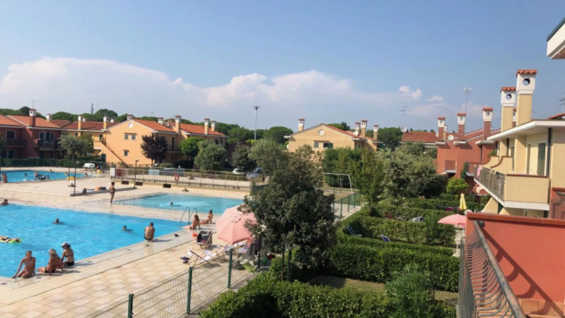 Sunny Villa Escape With Private Garden Bibione