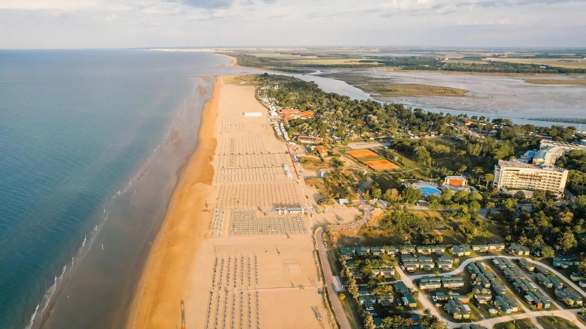 Appartamento Sunny Villa Escape With Private Garden Bibione